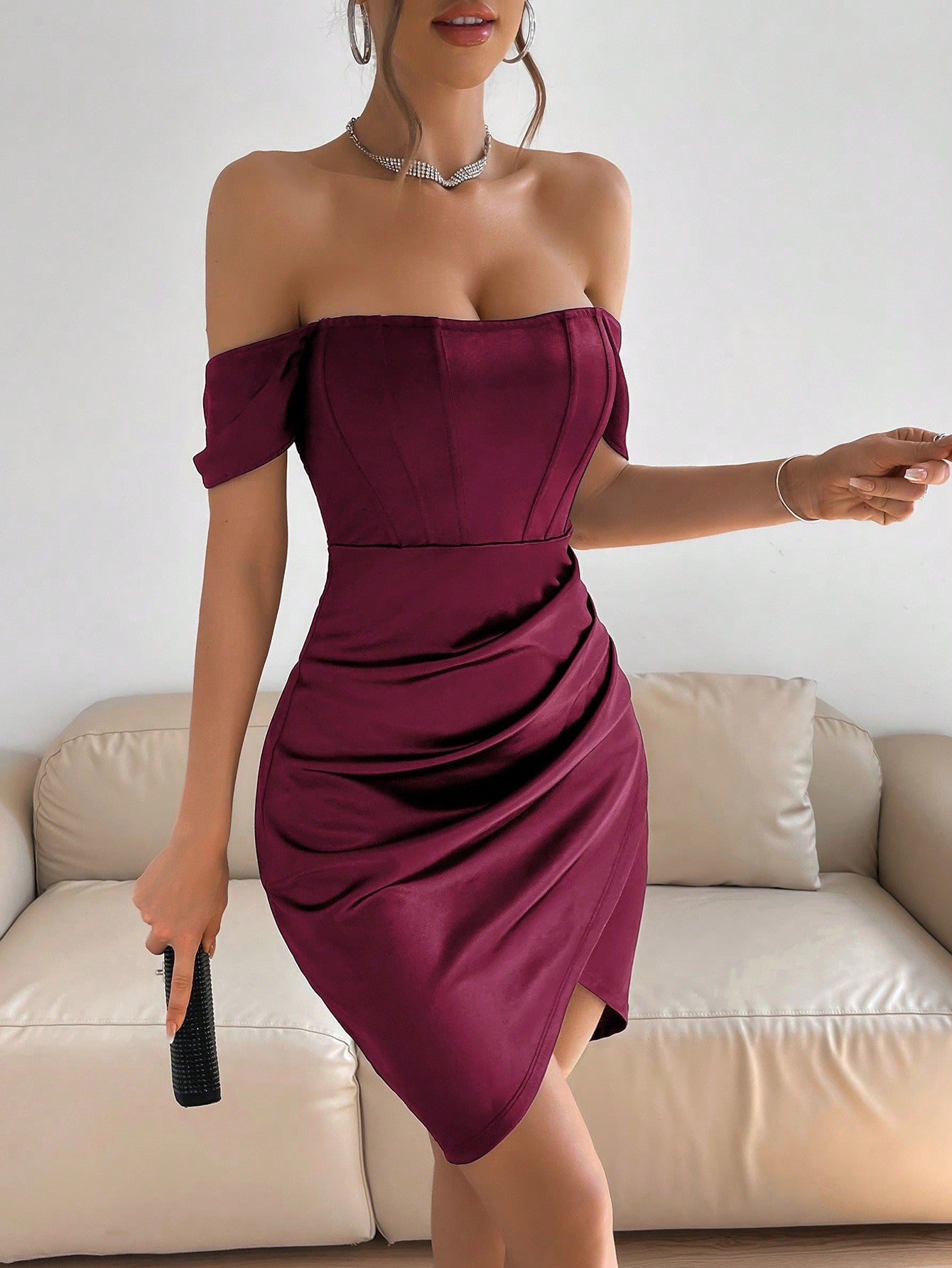 Vestido Feminino Midi Renia Drapeado de Ombros Abertos
