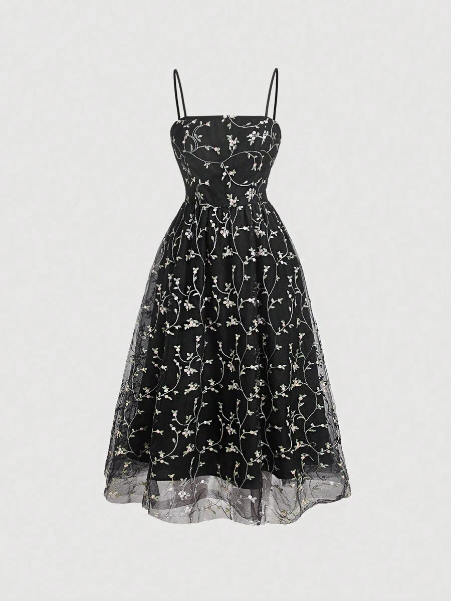 Vestido Bordado Ana - Liviele