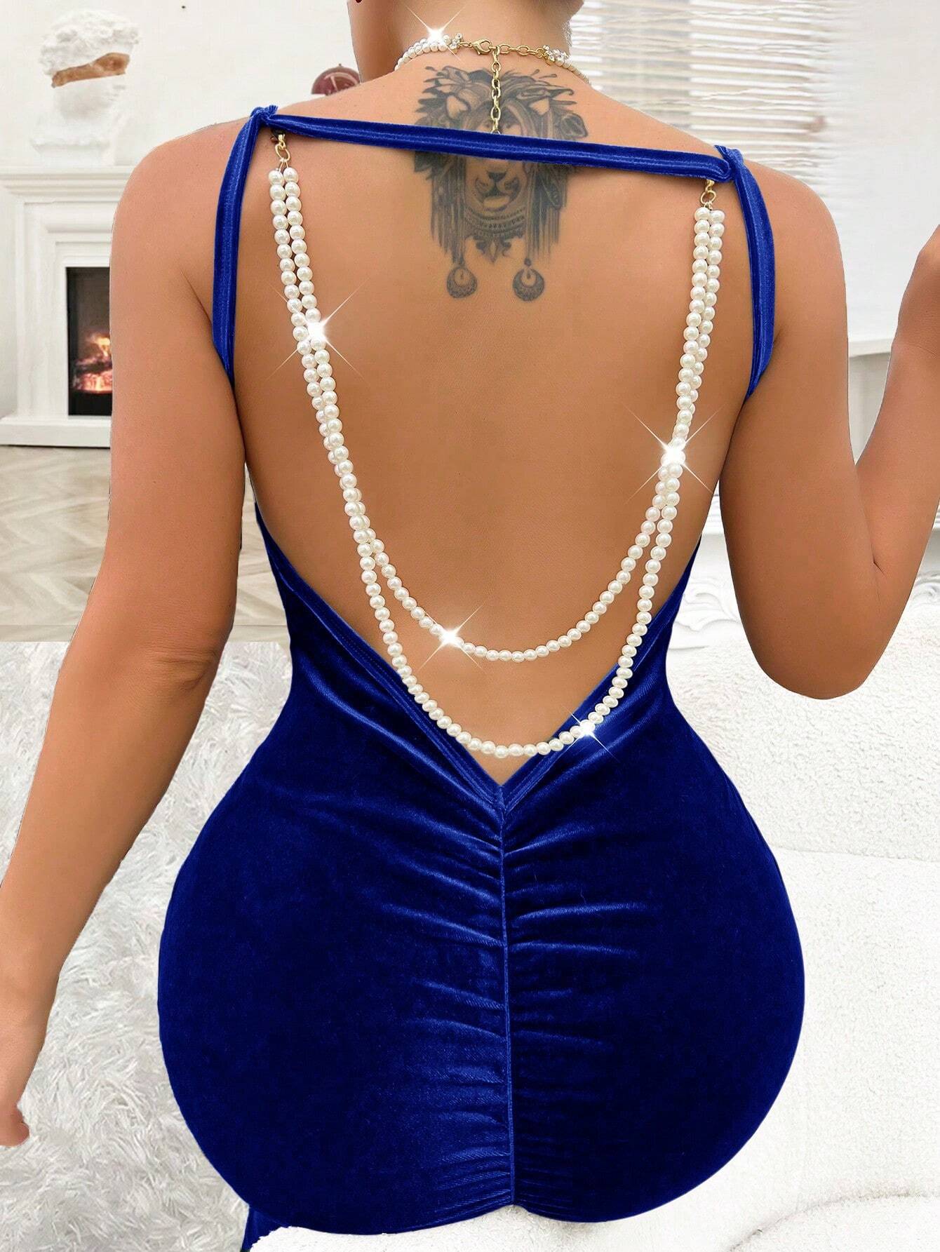 Vestido Longo Feminino Galia e Decoração de Pérolas