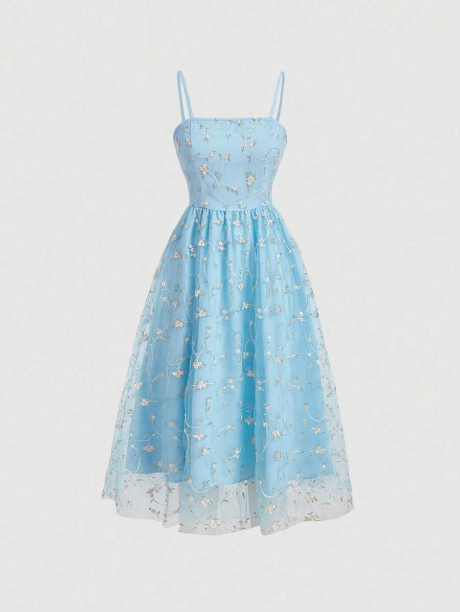 Vestido Bordado Ana - Liviele