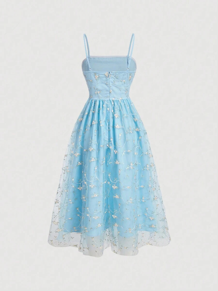 Vestido Bordado Ana - Liviele