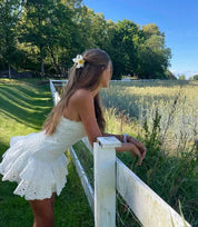 Vestido Curto Modelo Liviele