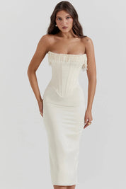 Vestido Midi Branco Com  Fileiras de Pérolas  - Liviele