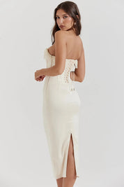 Vestido Midi Branco Com  Fileiras de Pérolas  - Liviele
