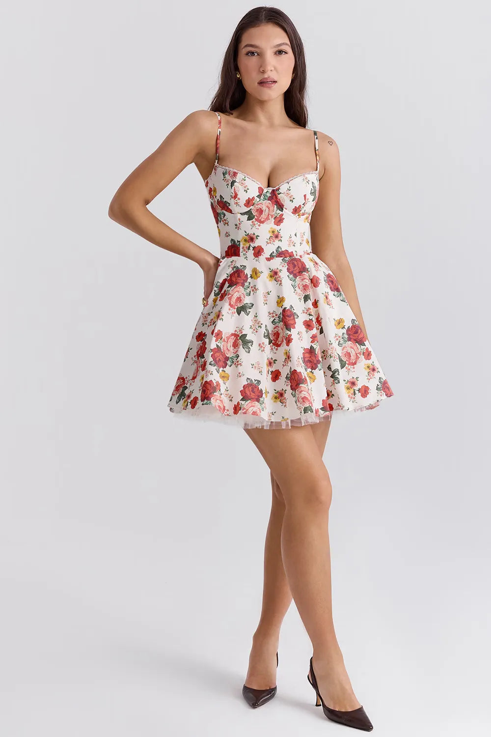 Vestido_Curto_com_Forro_-_Liviele_1.jpg
