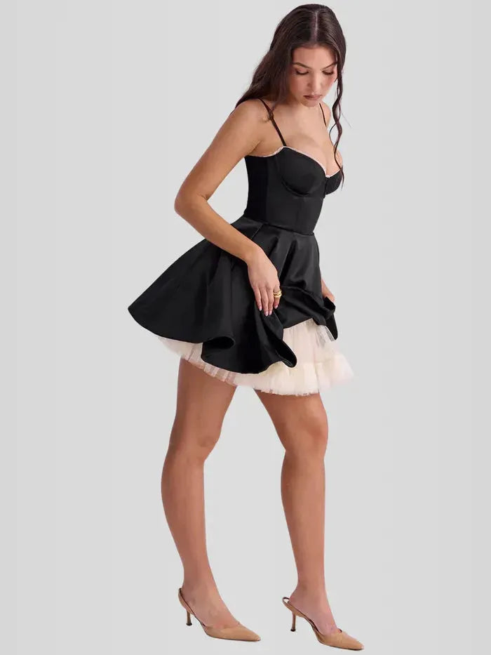 Vestido Curto com Forro - Liviele