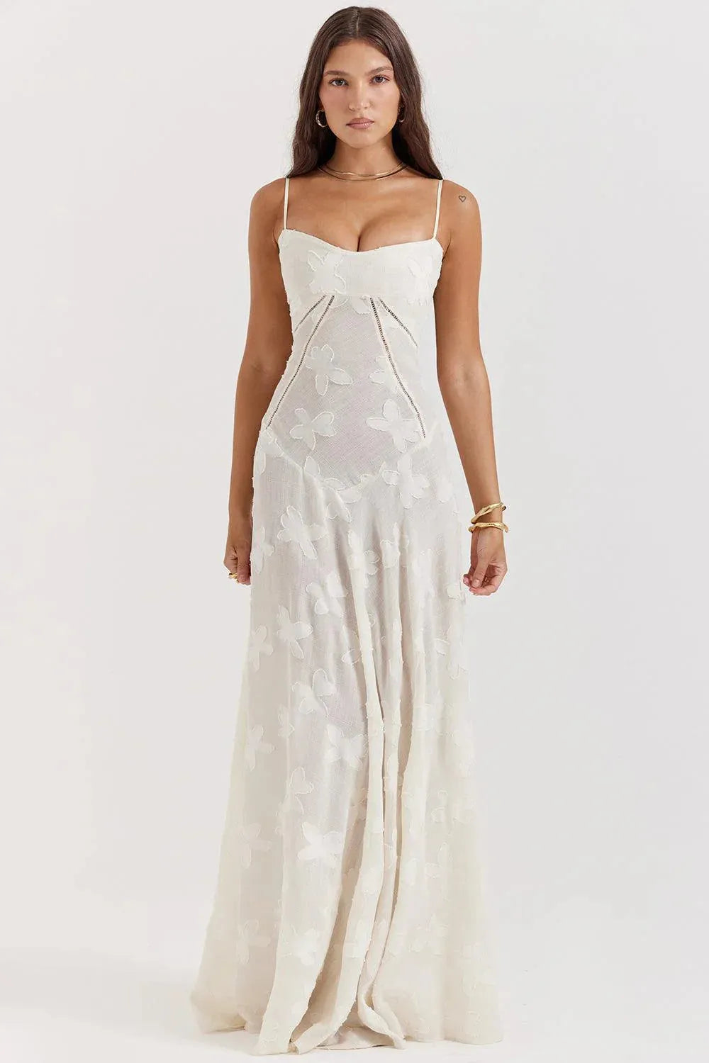 Vestido_Longo_Floral_Branco_Exclusivo_-_Liviele_1.webp