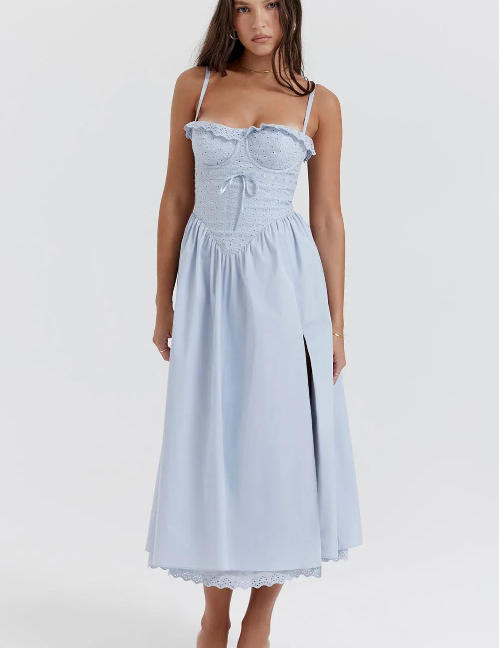 Vestido_Midi_Azul_Bordado_-_Liviele_1.jpg