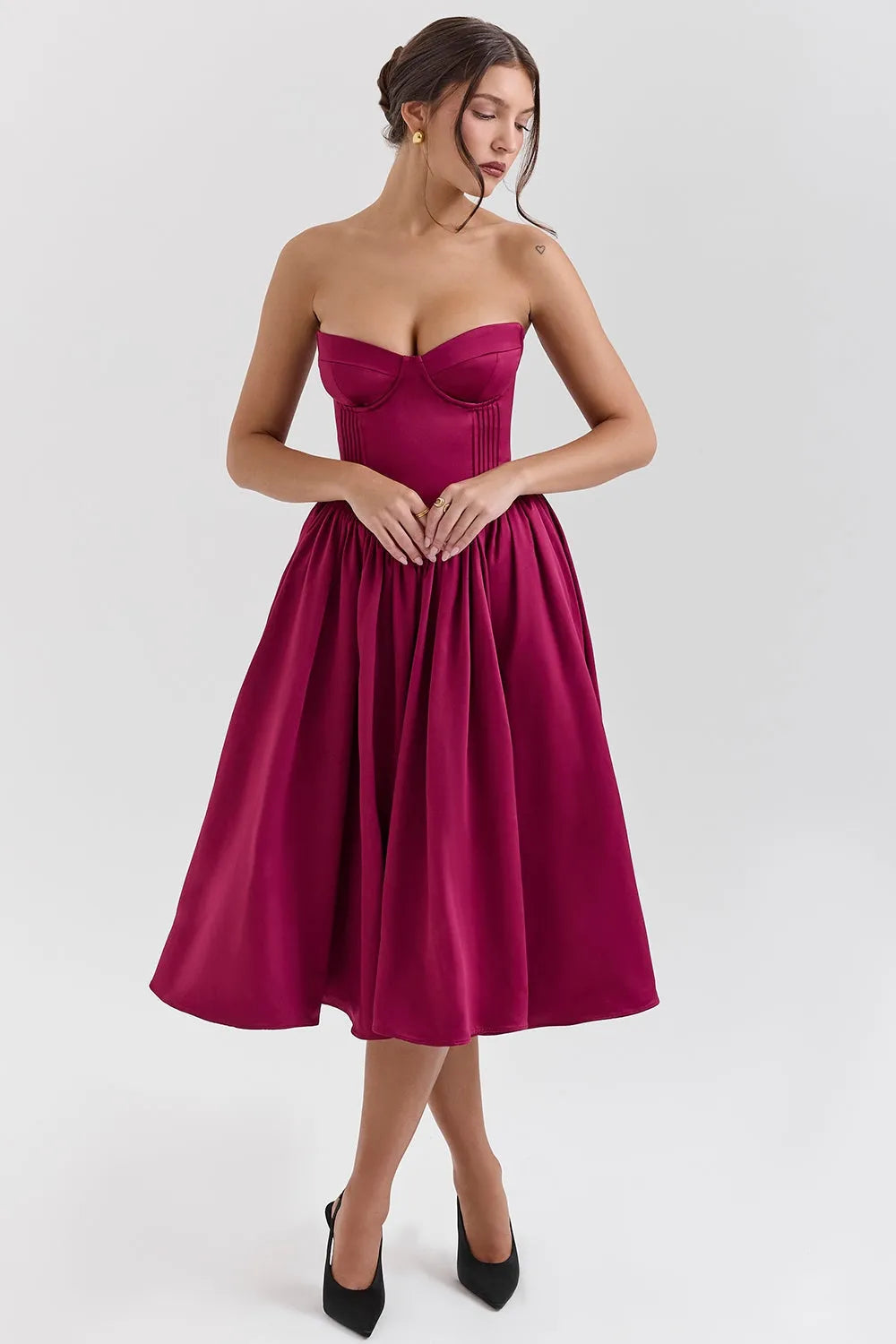 Vestido_Midi_Bailarina_-_Modelo_Liviele_2.jpg