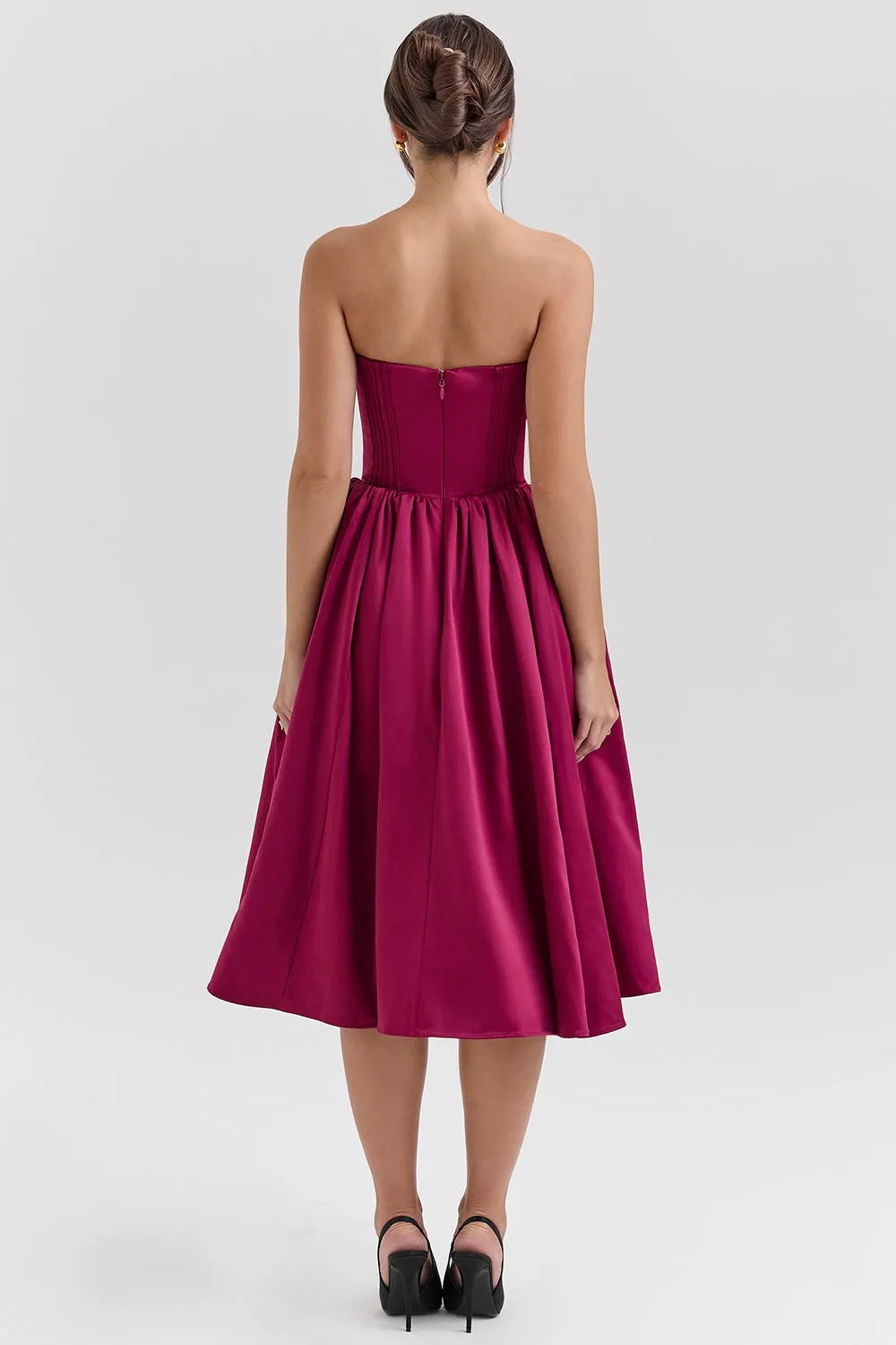 Vestido_Midi_Bailarina_-_Modelo_Liviele_3.jpg