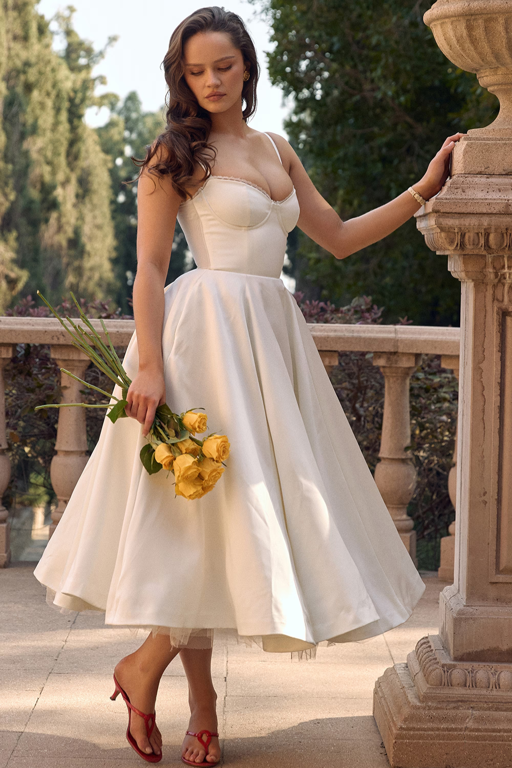 Vestido Midi Liviele - Modela a Cintura | Dupla Camada