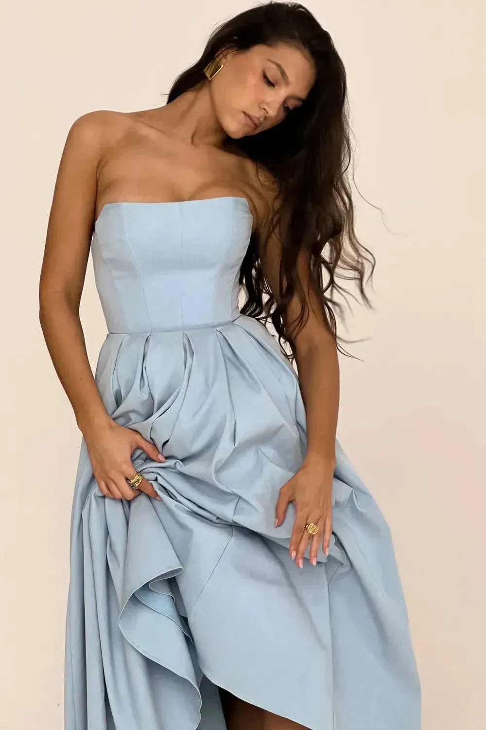 Vestido Midi Sem Alça Modelo - Liviele